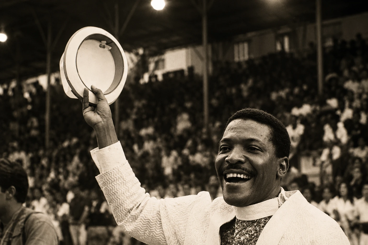 Martinho da Vila em desfile de carnaval, 1972